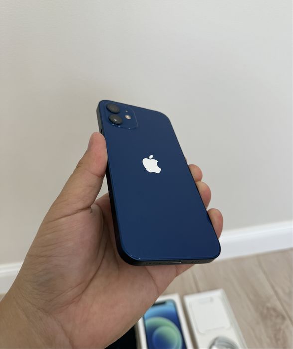 Продам iPhone 12 64GB