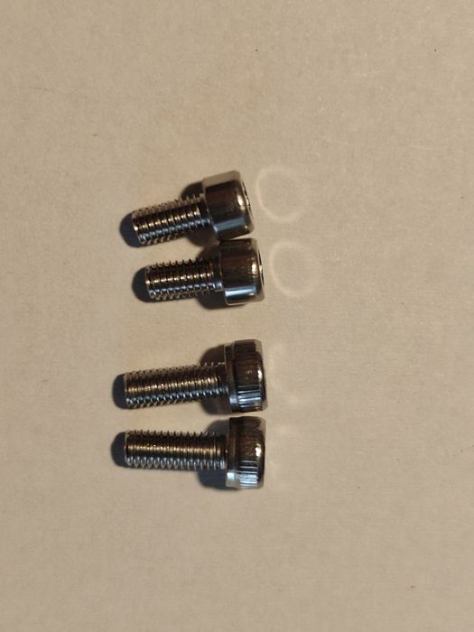 Prindere ghidon Garmin (aero edge) + atasament montare lumina biciclet