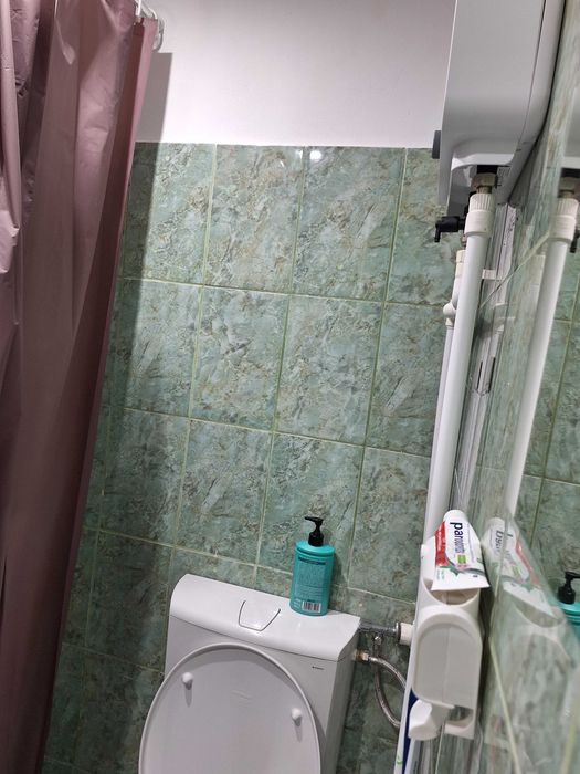 Schimb garsoniera renovata si mobilata cu apartament si diferenta de 25 000 euro in Navodari.