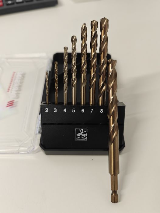 Set 8 burghie metal cu tija hexagonală Parkside performance