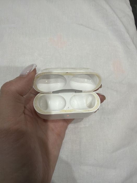Airpods 3 и кэйс