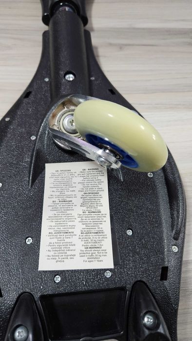 Скейтборд с 2 колела, Уейвборд, За трикове, въртящи се колела на 360°