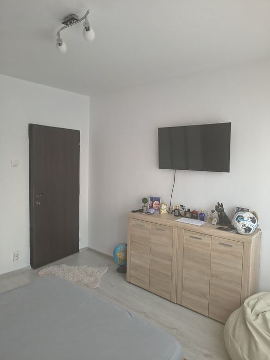 Vand apartament 4 camere decomandat 90 mp Bulevardul Ghencea etaj 6/10 cu parcare inclusa