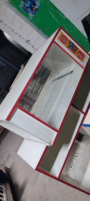Продам б/у торговые полки для магазина.