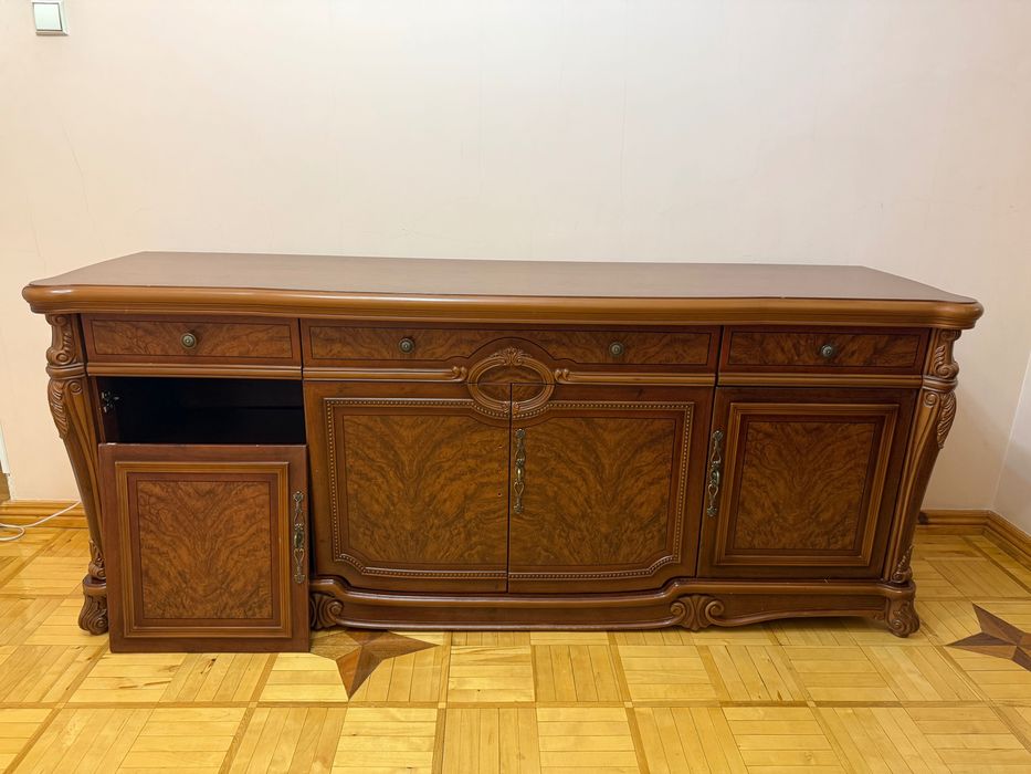 Б/у. Классический комод