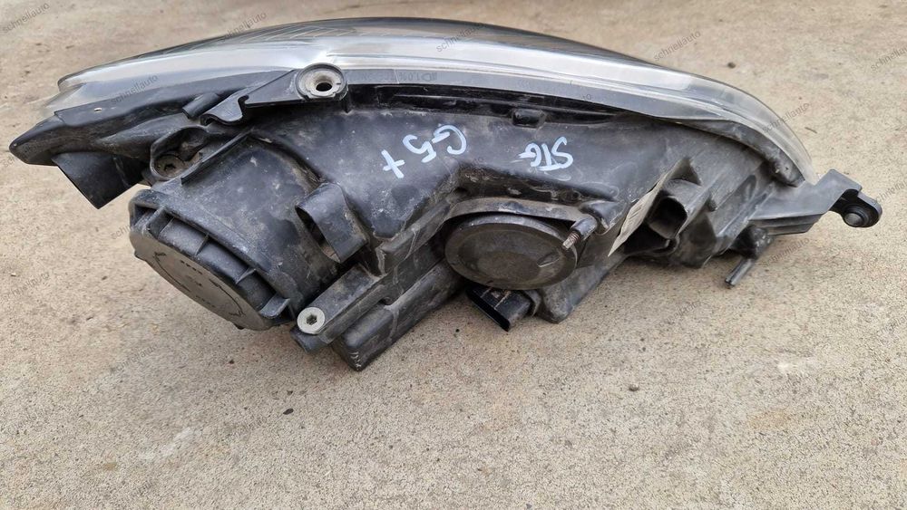 Far stanga VW Golf 5 plus cod 5M1 941 005 B