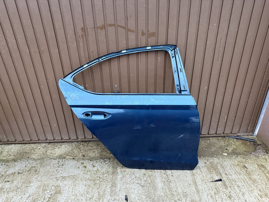usa dreapta spate skoda octavia 4