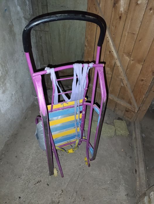 Продам санки для девочки