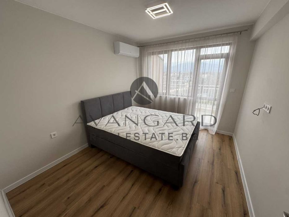 Продава се Двустаен апартамент в Пловдив, Остромила - 68 кв.м за 1040 €/кв.м - Снимка #4