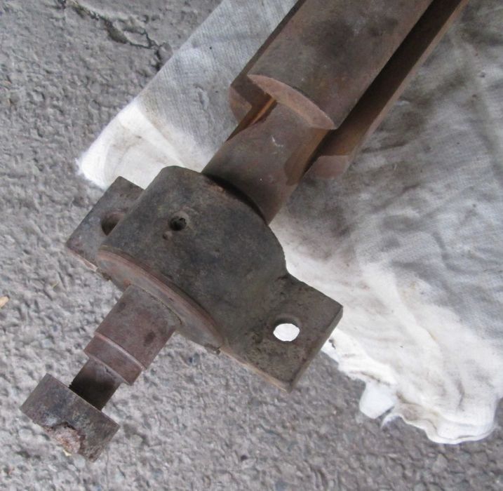 Вал для фуганка и циркулярки