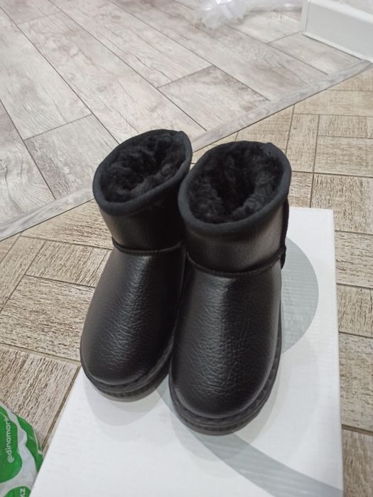 Продам уги (натуралка) новые 30 размер