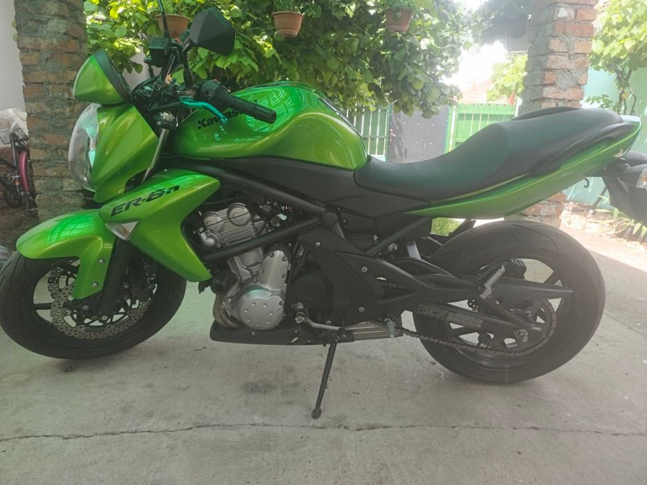Vând Kawasaki ER6N