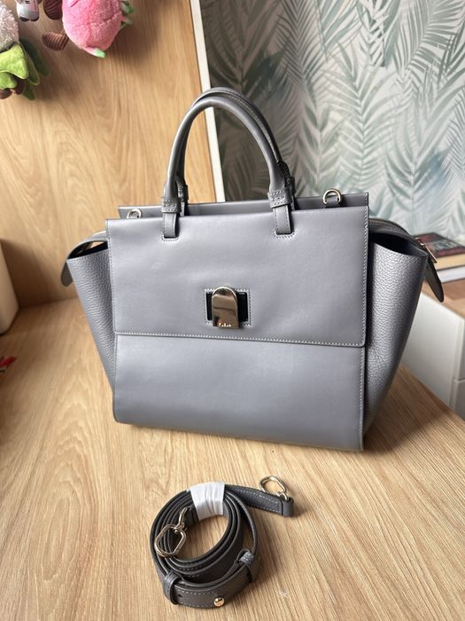 продаи сумку Furla оригинал