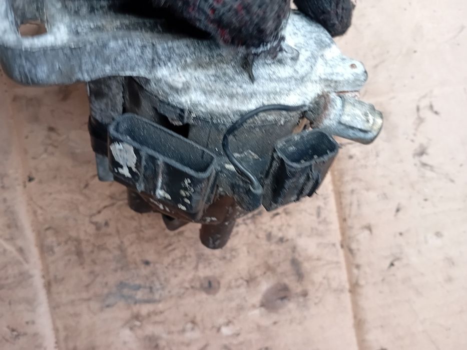 Трамблёр MAZDA Cronos