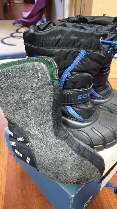 Продам детские сапоги