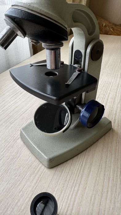 Микроскоп советский