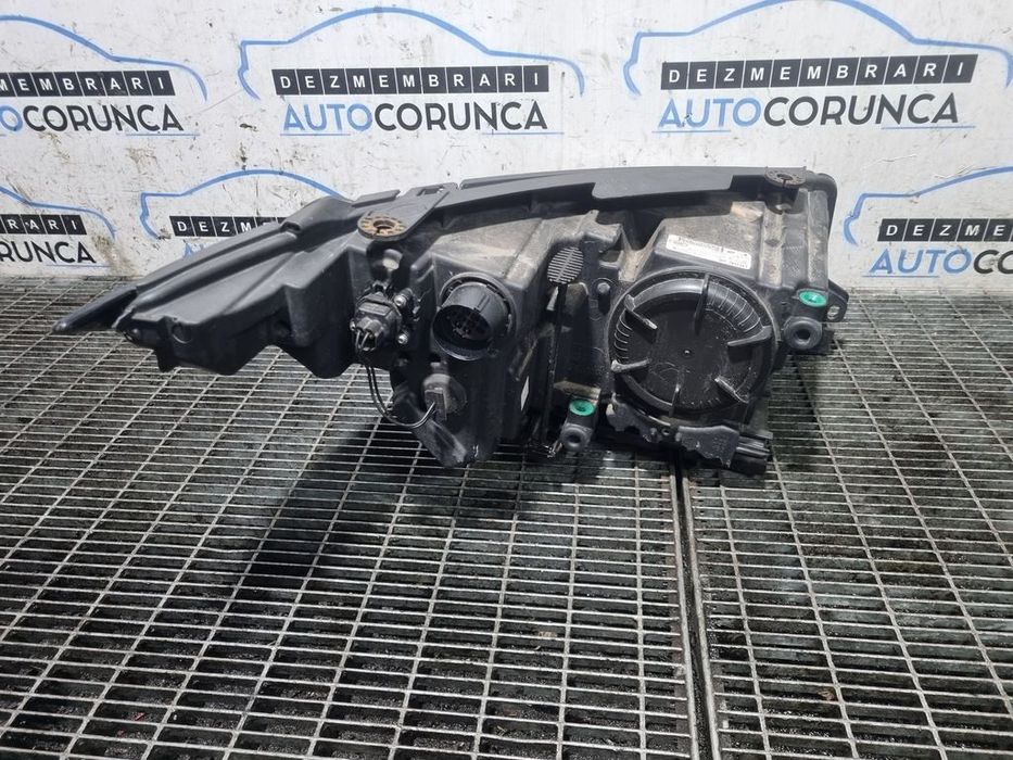 Far Stanga Land Rover Range Rover Evoque Facelift 2012 - 2016 SUV 4 Usi (1223) Cu lupă