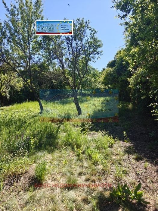 Парцел в с. Николаево - 558 м²