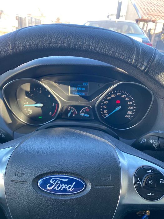 Vand ford focus 3 an fabricatie 2014 diesel 1,6 tdci caroserie sedan