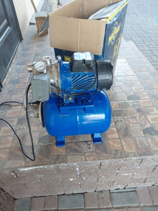 Насос водяной...