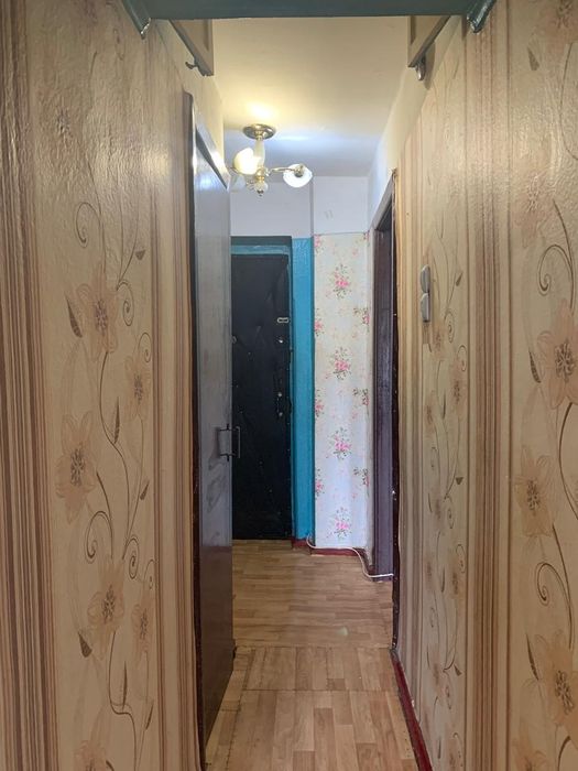 Продам!  1 ком 4/5эт.р-он 19 мкр. рынок Салем