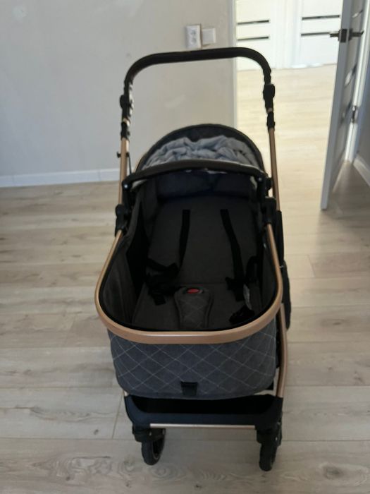 Каляска для детей с авто креслом