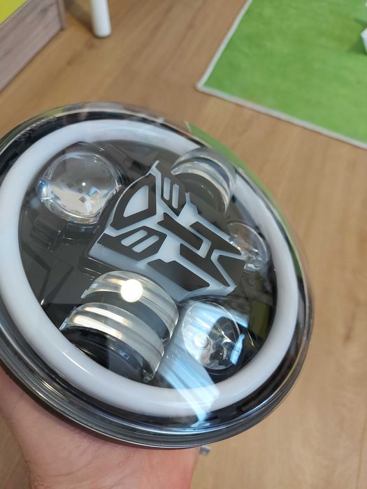 универсален LED фар и части за Honda Hornet