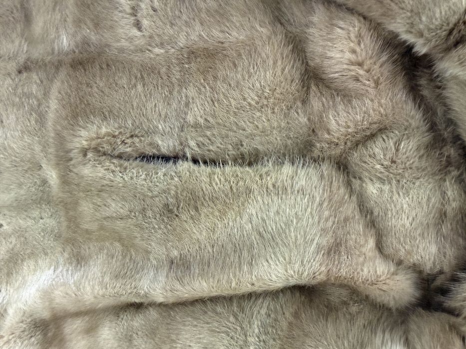 Шубка норковая.