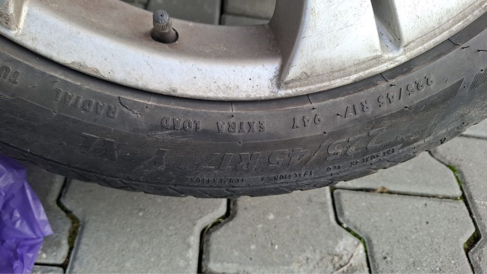 Set jante aliaj cu gume de vară uzate