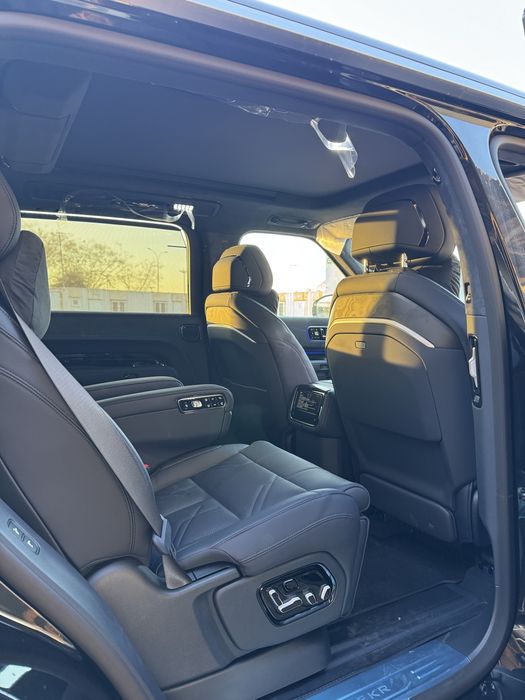 Zeekr 9X full 55/70 Kwt bor qora/oq ranglari