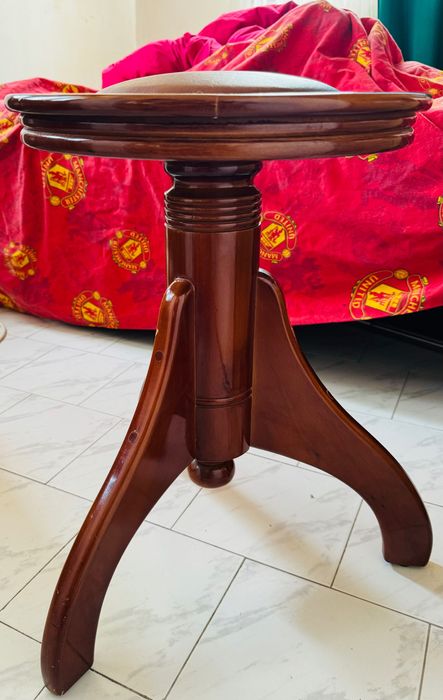 Въртящо се столче за пиано