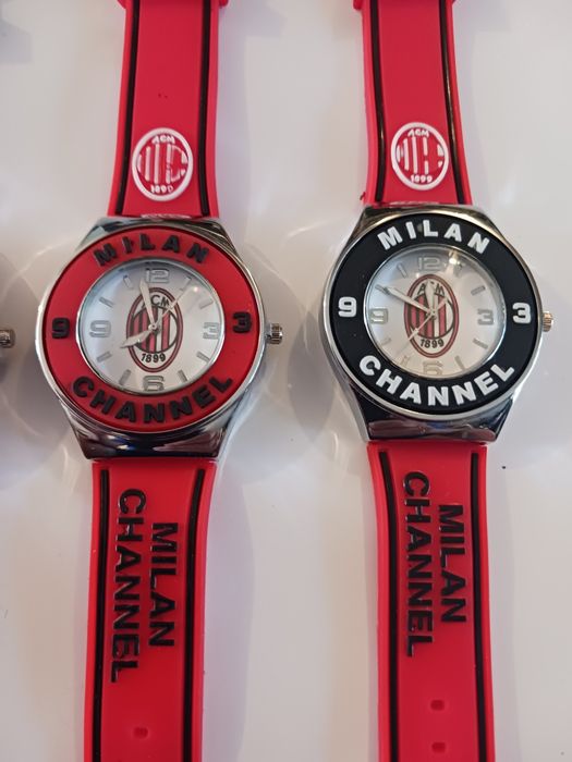 Часовник Barcelona ,Milan, Bayern Munchenn