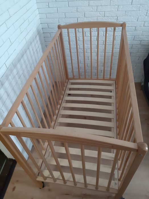 Продам  детскую кровать