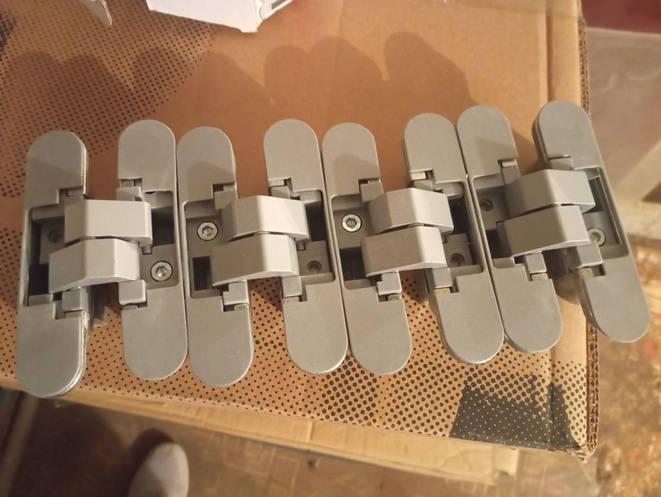 Продам петли Atomika k8000 скрытые, Италия.