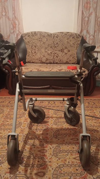 Продам ходунки для взрослых