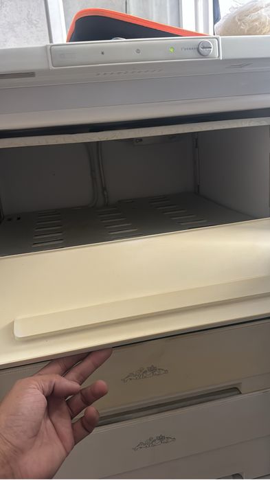 Продам морозильник бирюса