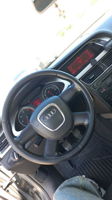 De vânzare Audi A4 B8(Preț negociabil)