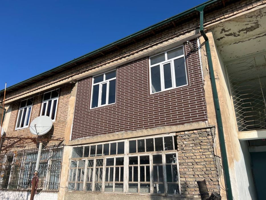 Нарпай тумани Октош Дом сотилади Газаправод домлари 2 -этаж,3хонали