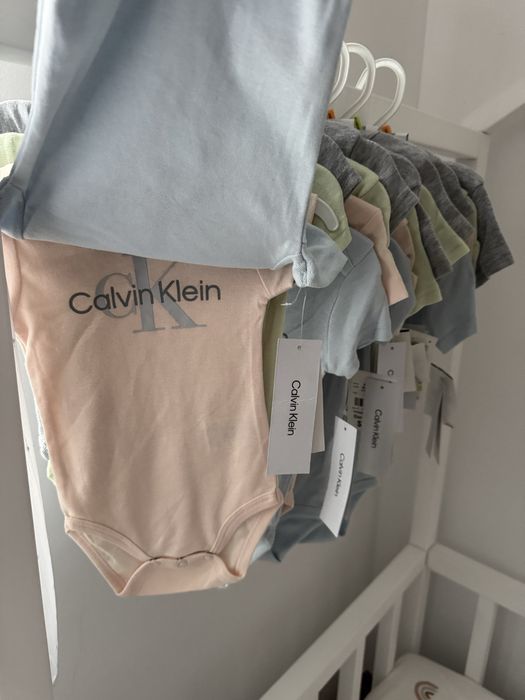 Calvin Klein - бебешки бодита 4бр