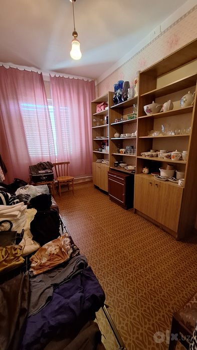 Продаётся  СВОЯ  4-х комнатная квартира на Юнусабаде-15