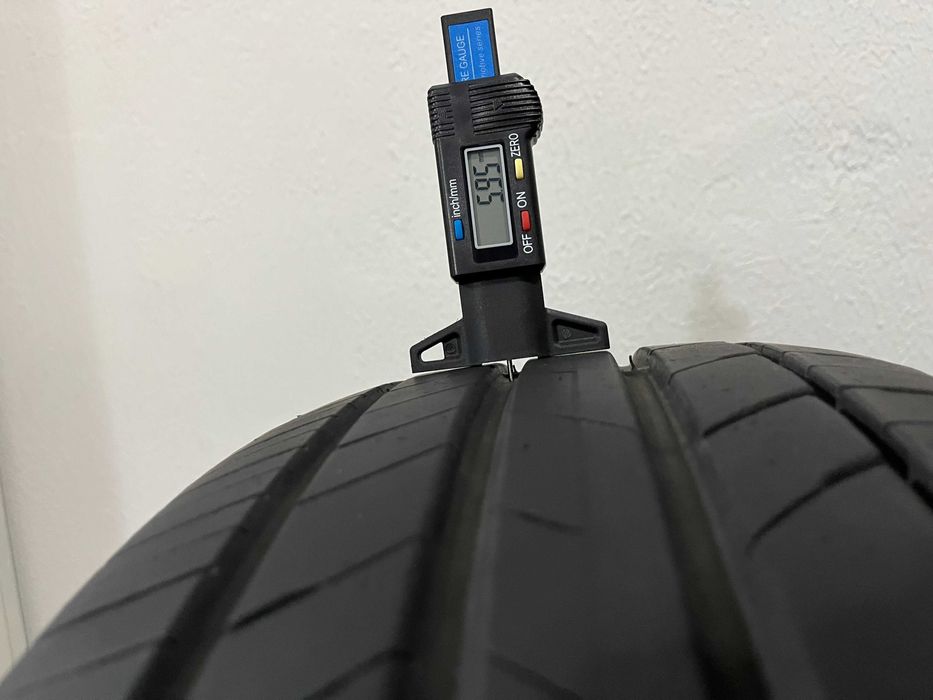 Летни гуми за джип 215/65/17 KUMHO-ecsta-HS52 дот 38.23-6мм.