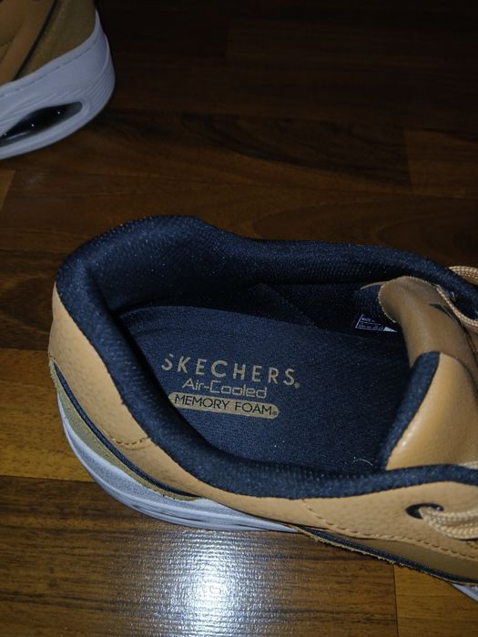 Skechers marimea 45