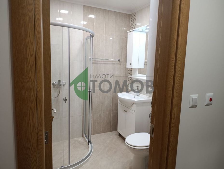 Напълно обзаведен двустаен апартамент в кв. Казански