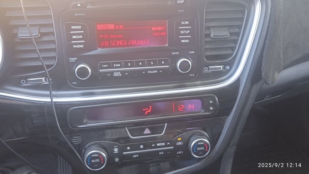 Продам автомобиль Киа Оптима 2015 год