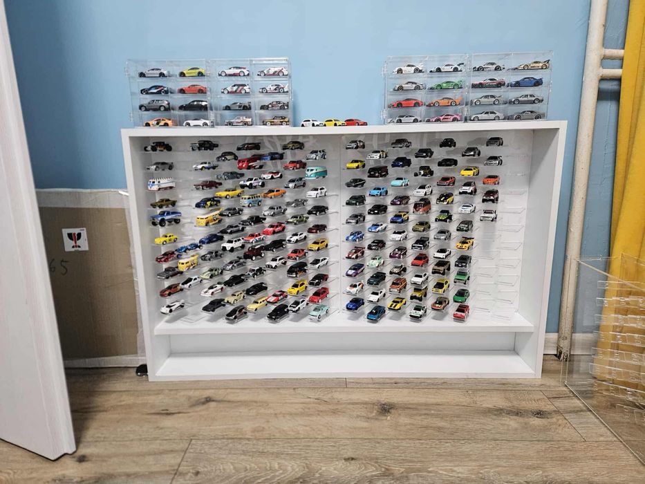 Етажерка за 80 колички 1:64  Hot Wheels, Matchbox и други