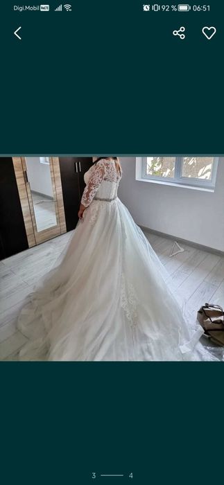 Vând rochie mireasa trena