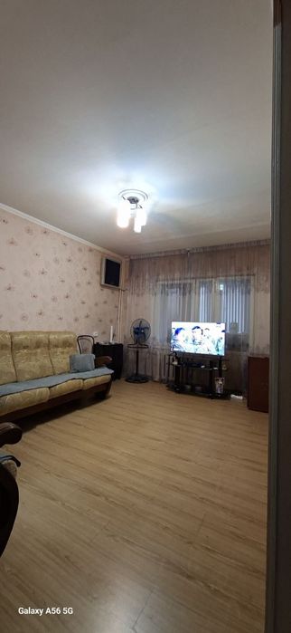 Чиланзар 8. 77 серия.  Продается 2 комнатная.  Срочно Ипотека