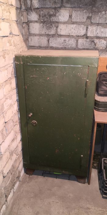 Продам сейф бу советский.