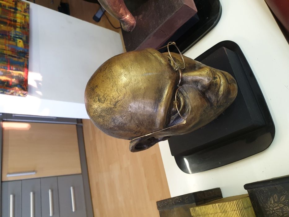 Vand statuete lemn, bronz, caramica de dimensiuni 30 45 de cm