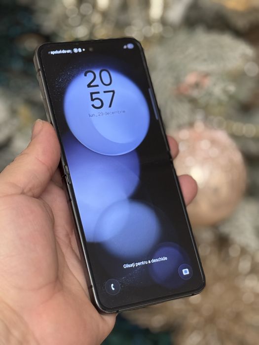 Samaung Galaxy flip 5 512gb